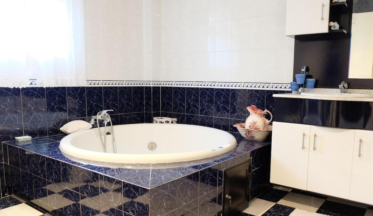 Villa Mijas With Pool 50 M Beach Fuengirola Eksteriør billede